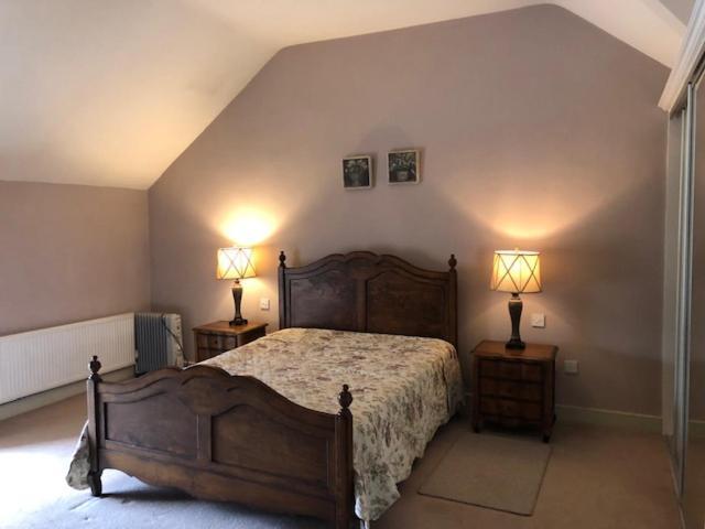 2 Bed Courtyard Apartment At Rockfield House Kells In Meath - Short Term Let Buitenkant foto